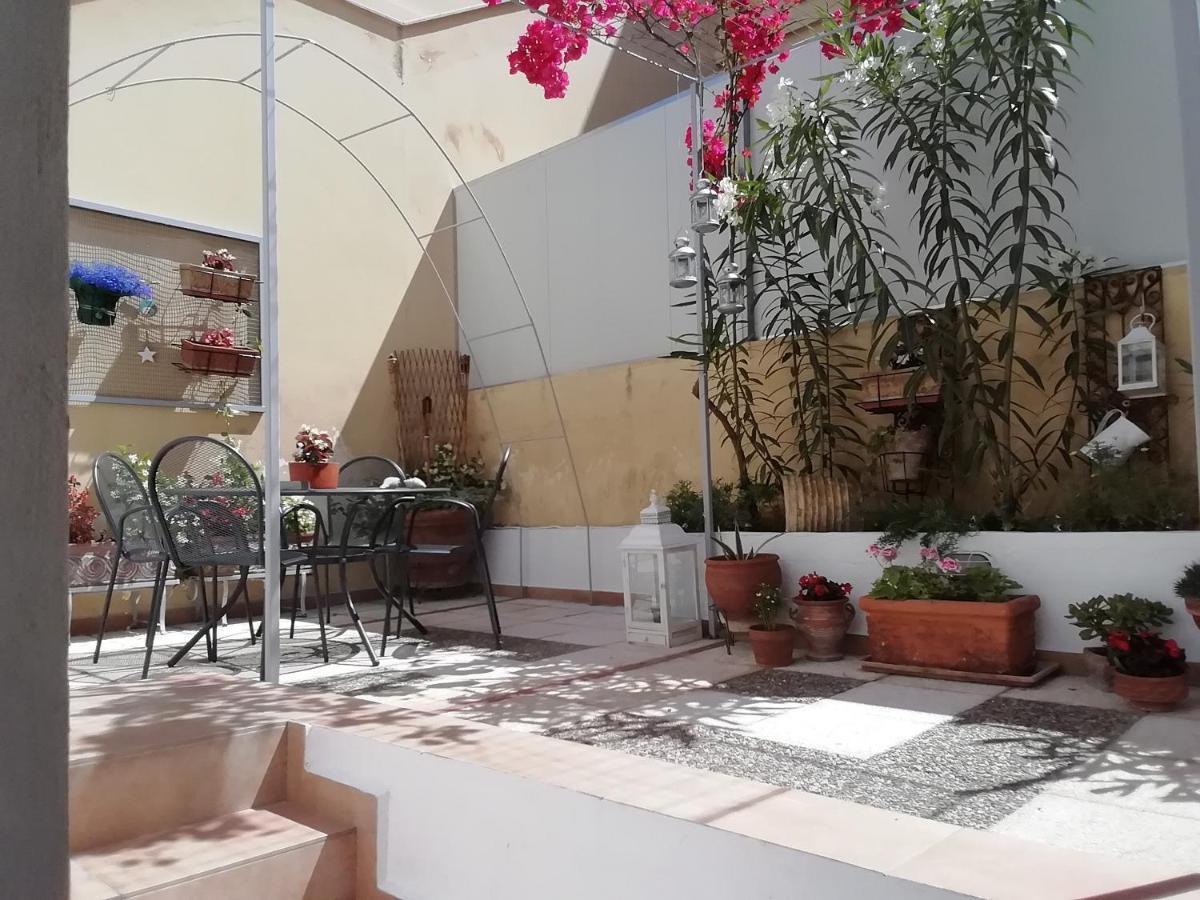 Amazing Semi-Basement Art Apartment Easy Walk To Nafplio Centre Екстер'єр фото