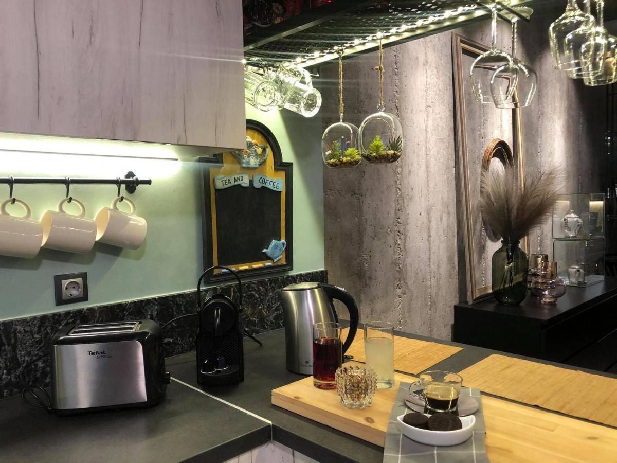 Amazing Semi-Basement Art Apartment Easy Walk To Nafplio Centre Екстер'єр фото